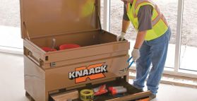 HASSALLS HOLD FIRST EVER ‘KNAACK BOX WARS’